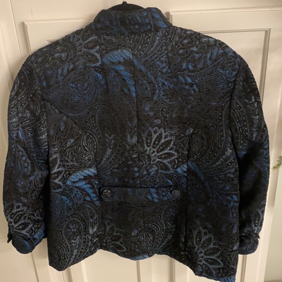 Ladies Brocade design jacket nwot - Picture 4 of 16